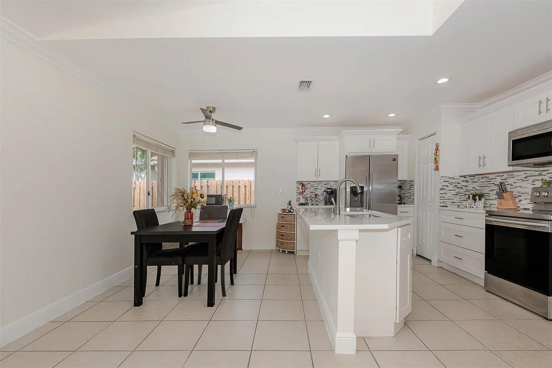 Photo of 16858 Crestview Lane