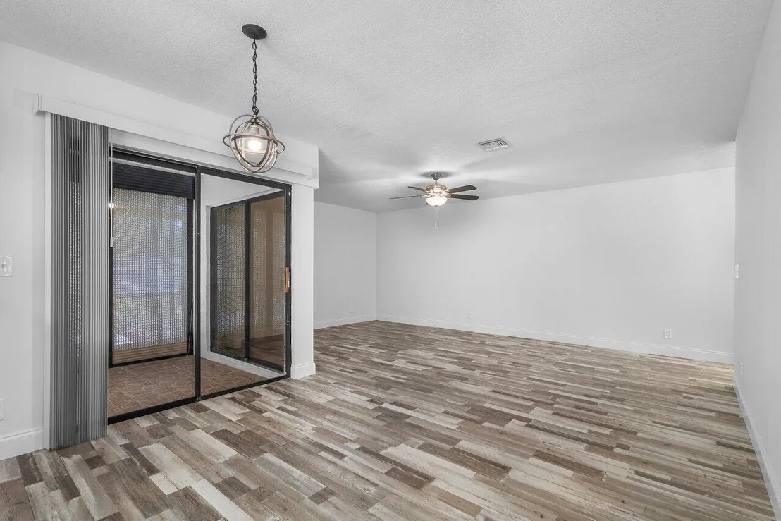 Photo of 6127 Elsinore Circle