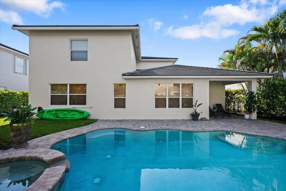 Photo of 464 Oriole Lane