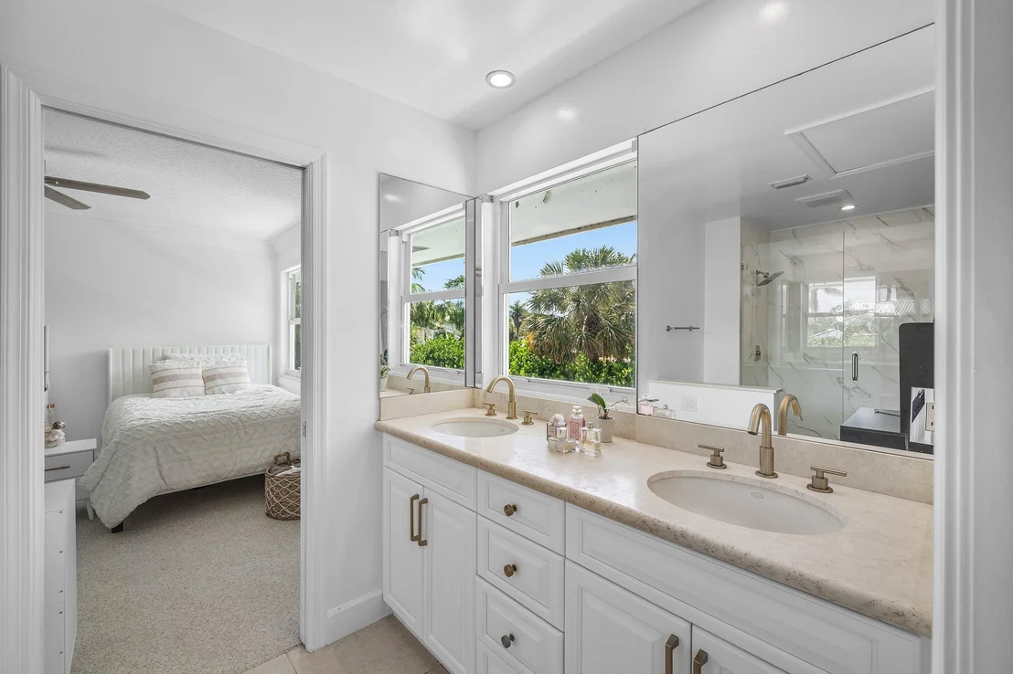 Photo of 139 Rotunda Drive