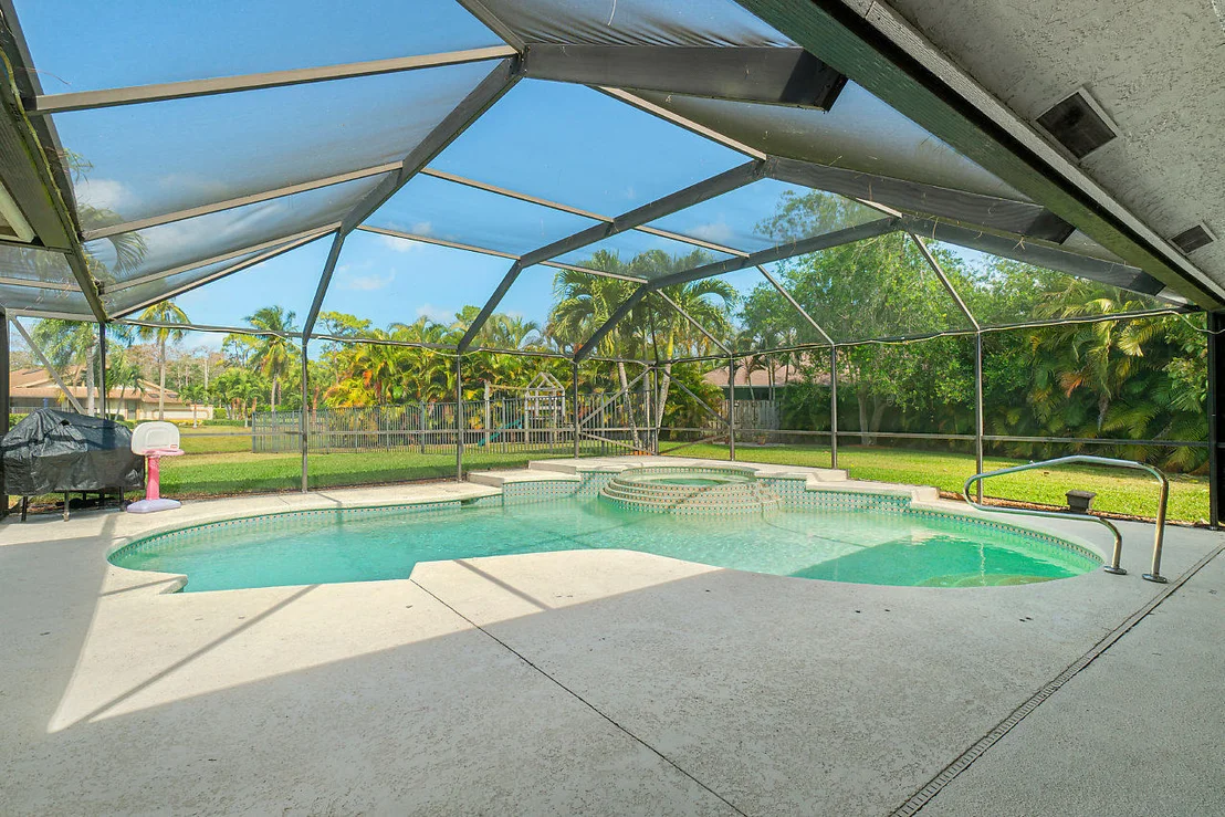 Photo of 772 Juniper Place