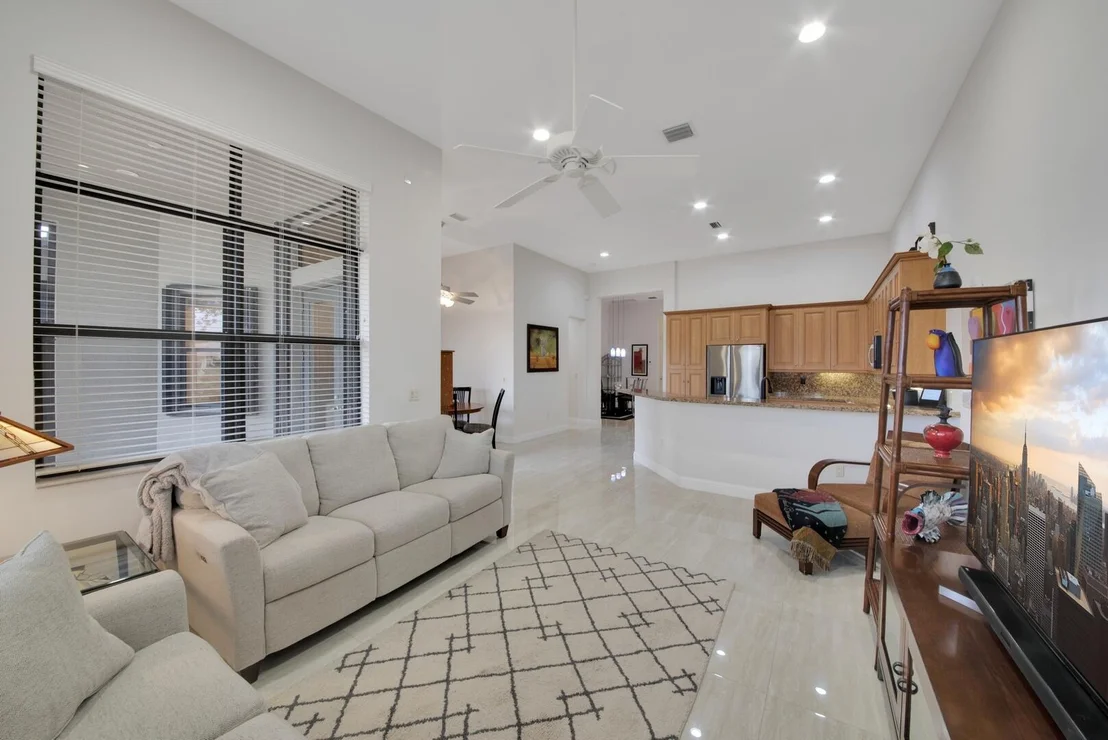 Photo of 6942 Boscanni Drive