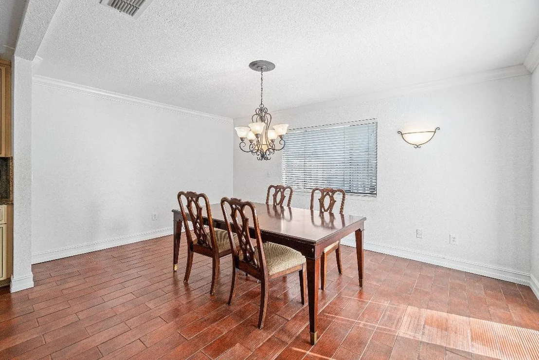 Photo of 4 Elton Place