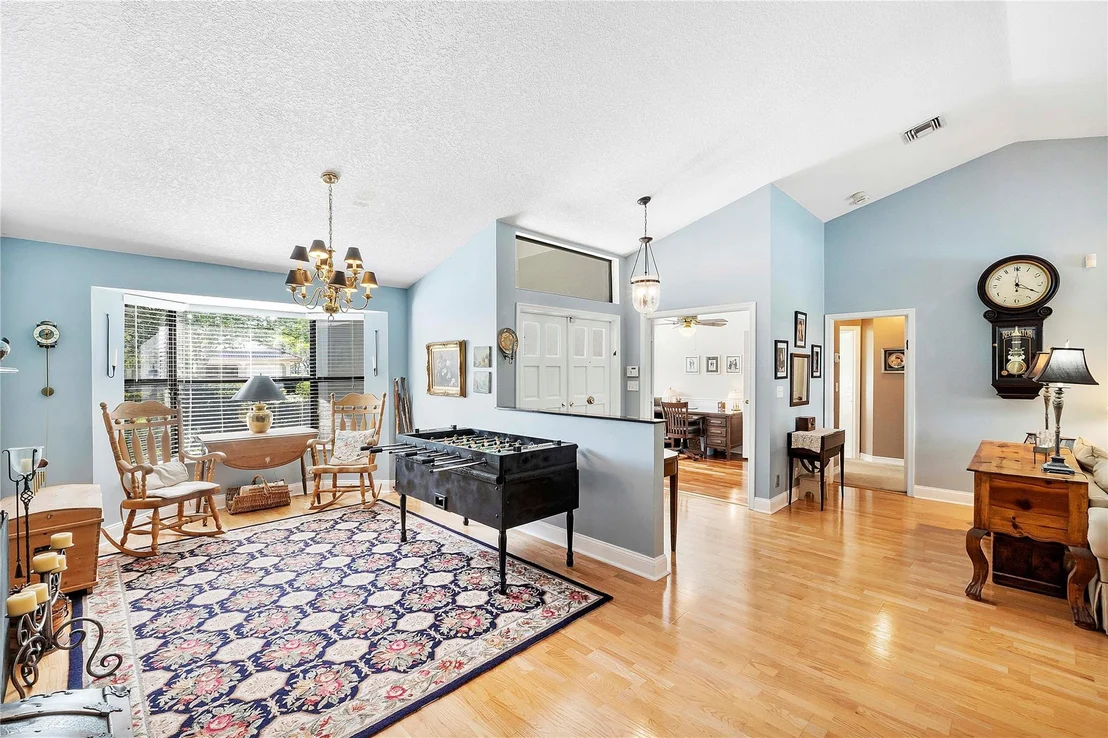 Photo of 1963 Hartford Way