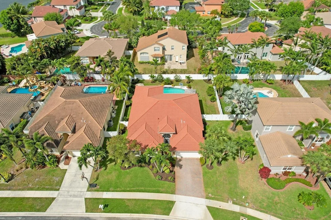 Photo of 6127 Indian Forest Circle