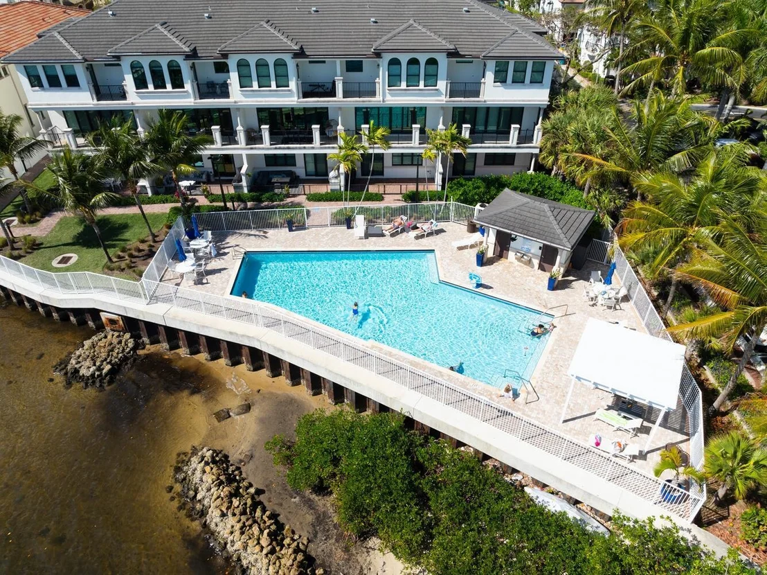 Photo of 636 Windward Circle S