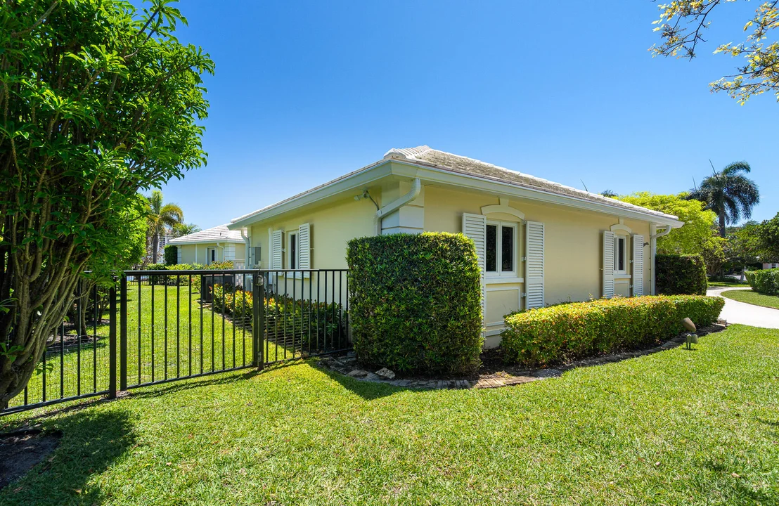 Photo of 57 CAYUGA Road