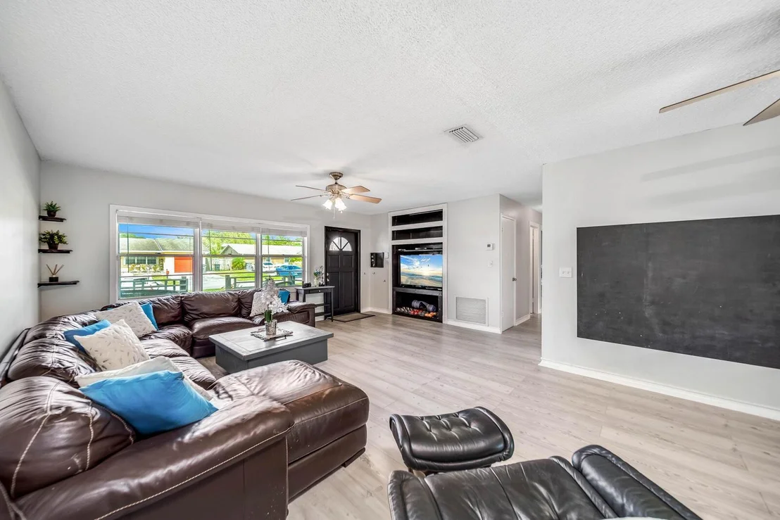 Photo of 9130 Saddlecreek Drive