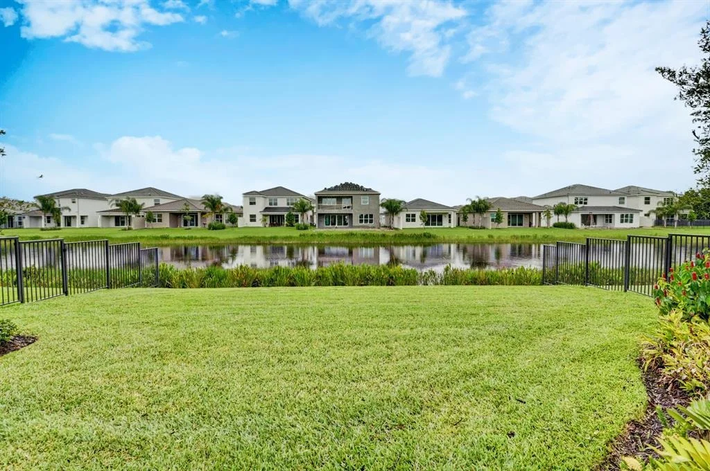 Photo of 15416 Blue River Road