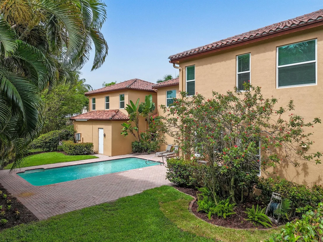 Photo of 138 Santiago Drive