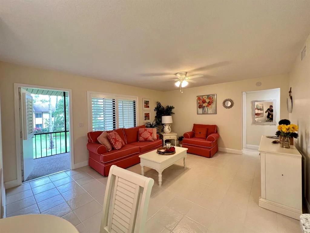 Photo of Unit C2 at 337 Knotty Pine Circle