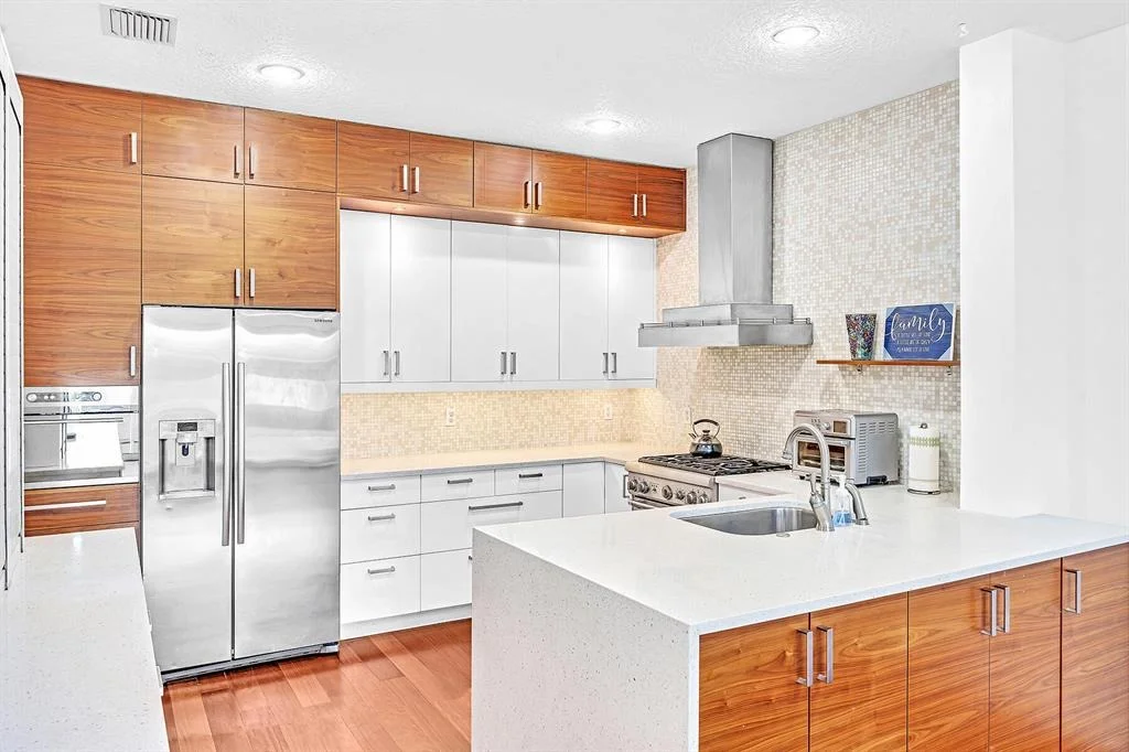 Photo of 6810 Portside Drive
