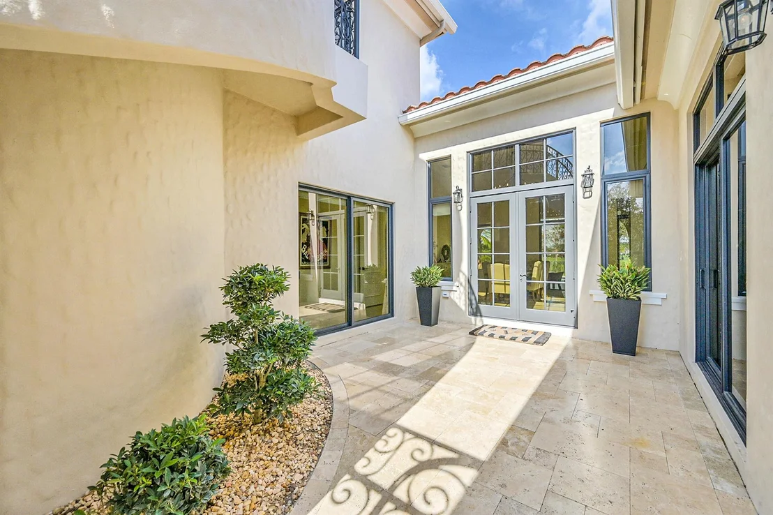 Photo of 6930 Long Leaf Drive