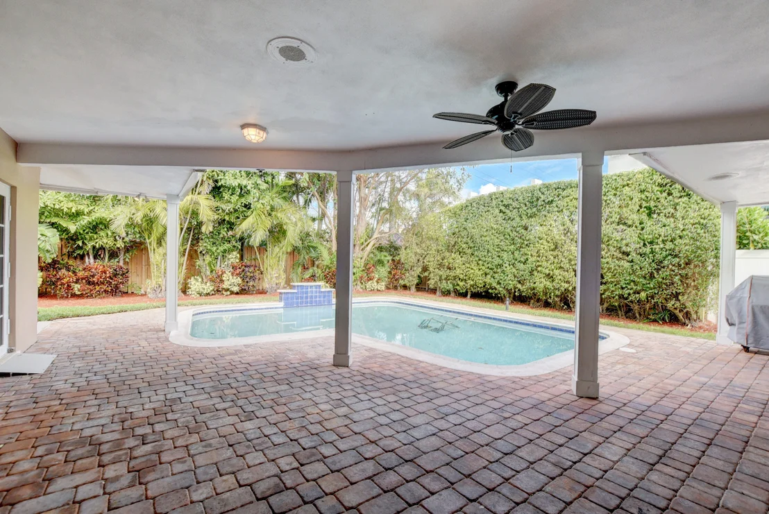 Photo of 867 Malaga Drive