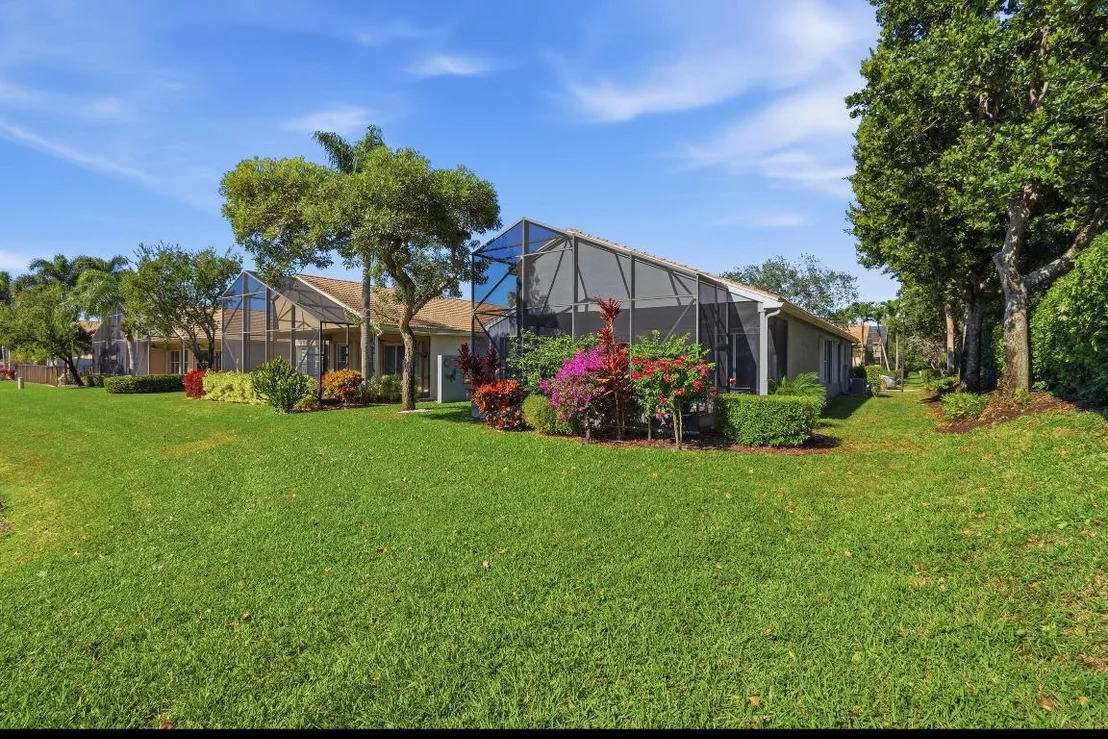 Photo of 8752 Palm River Drive