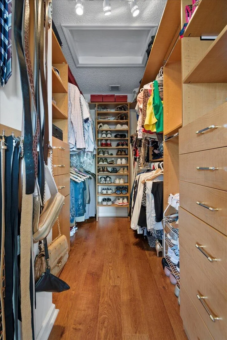 Photo of 9918 Warner Lane