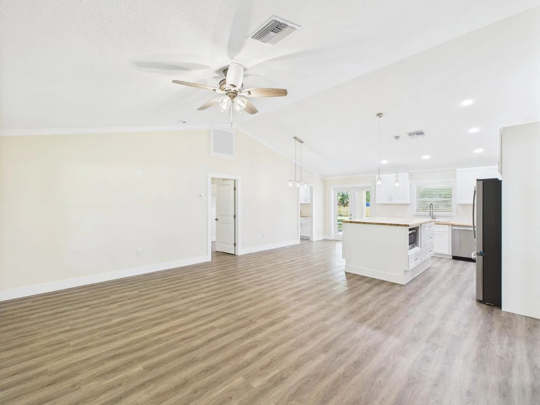 Photo of 7286 NE 4th Street