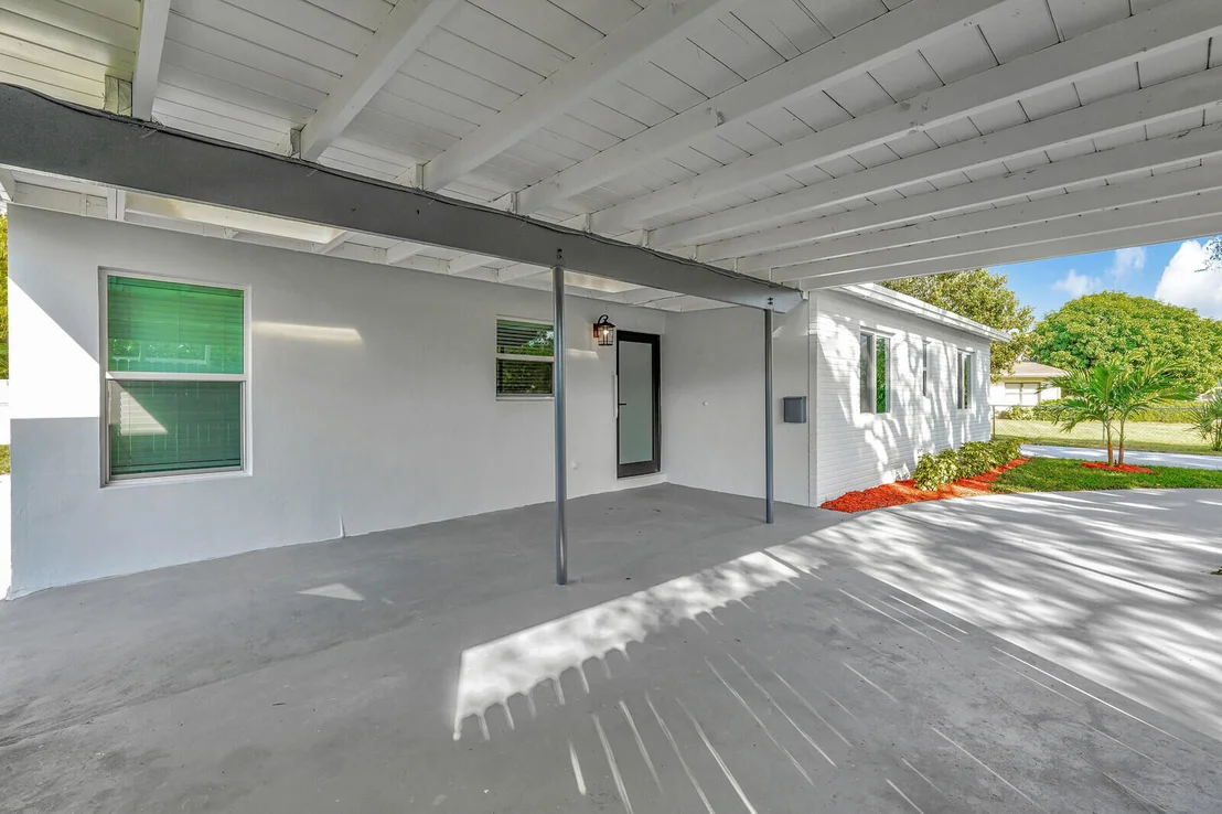 Photo of 904 Lighthouse Drive