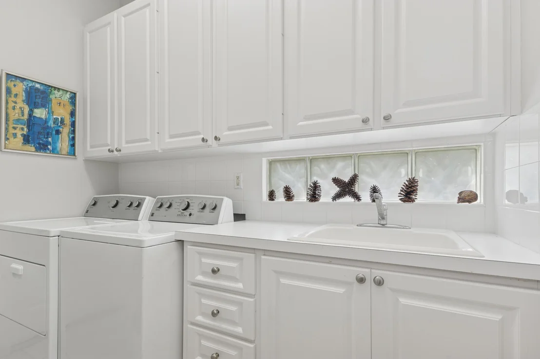 Photo of 2024 Valencia Drive