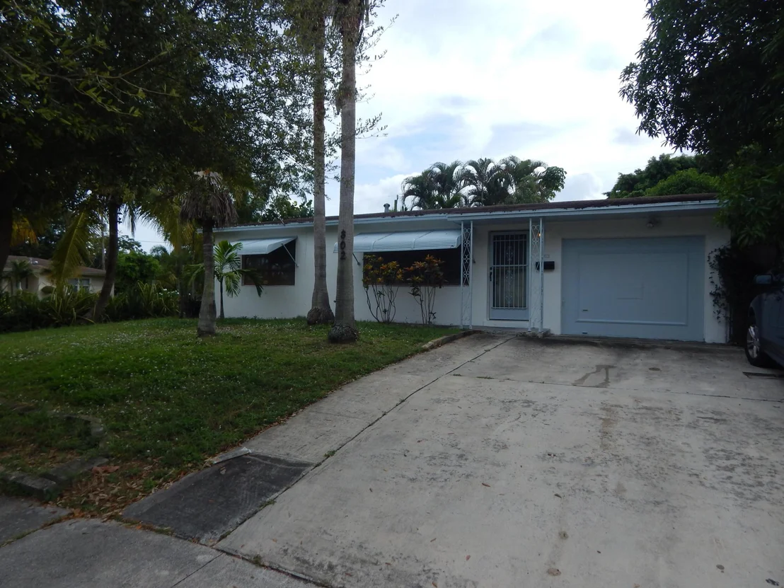 Photo of 802 Lytle Street