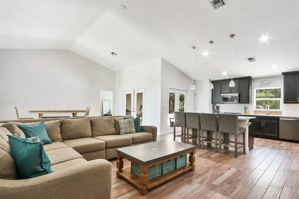 Photo of 660 Marshall Road