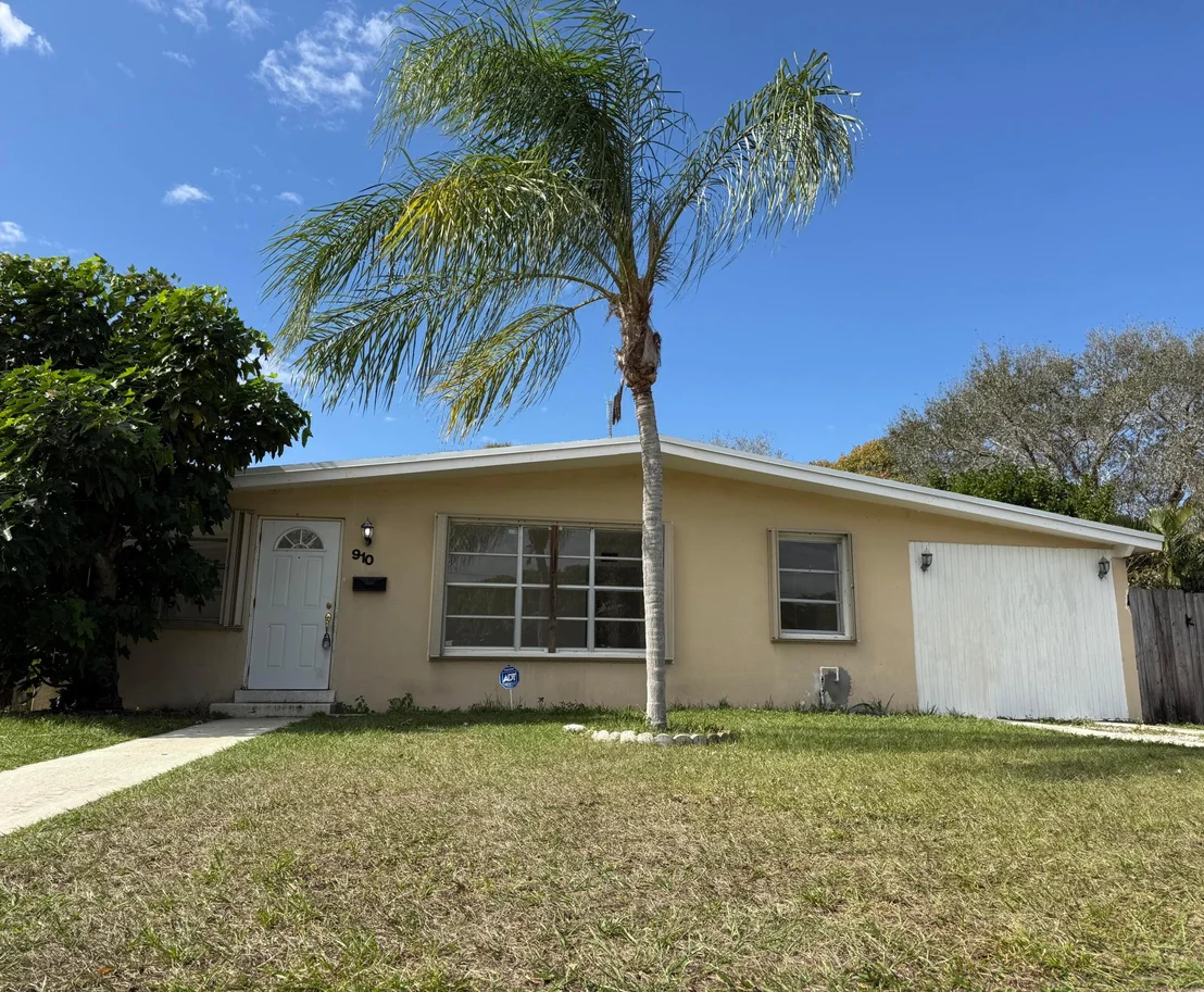 Photo of 910 9th Street
