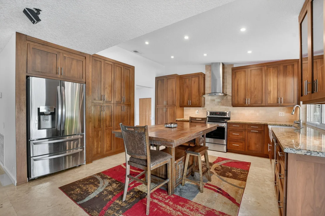 Photo of 20876 Sugarloaf Lane