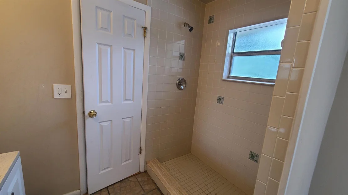Photo of 5506 Palm Drive