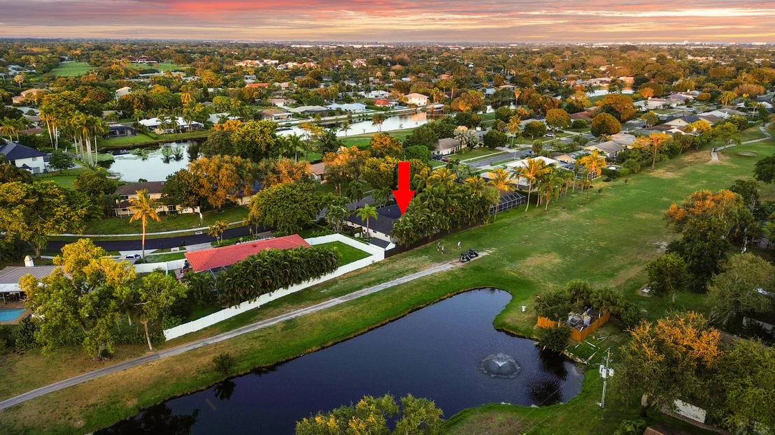 Photo of 3544 Lakeview Drive