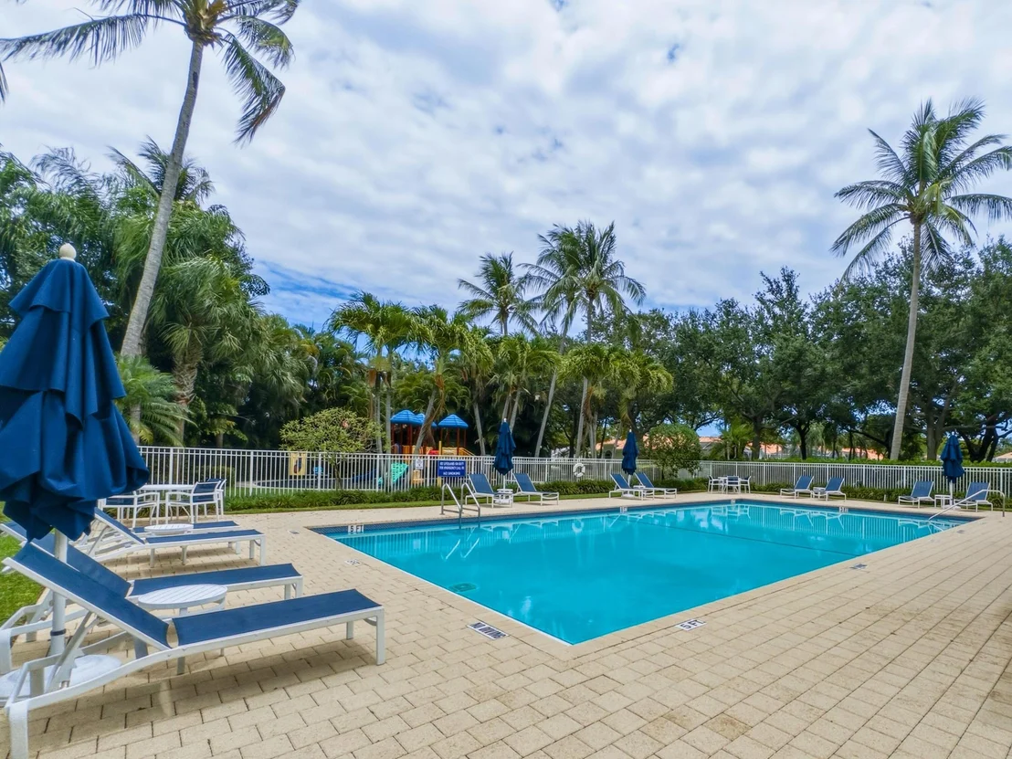 Photo of 2036 Valencia Drive