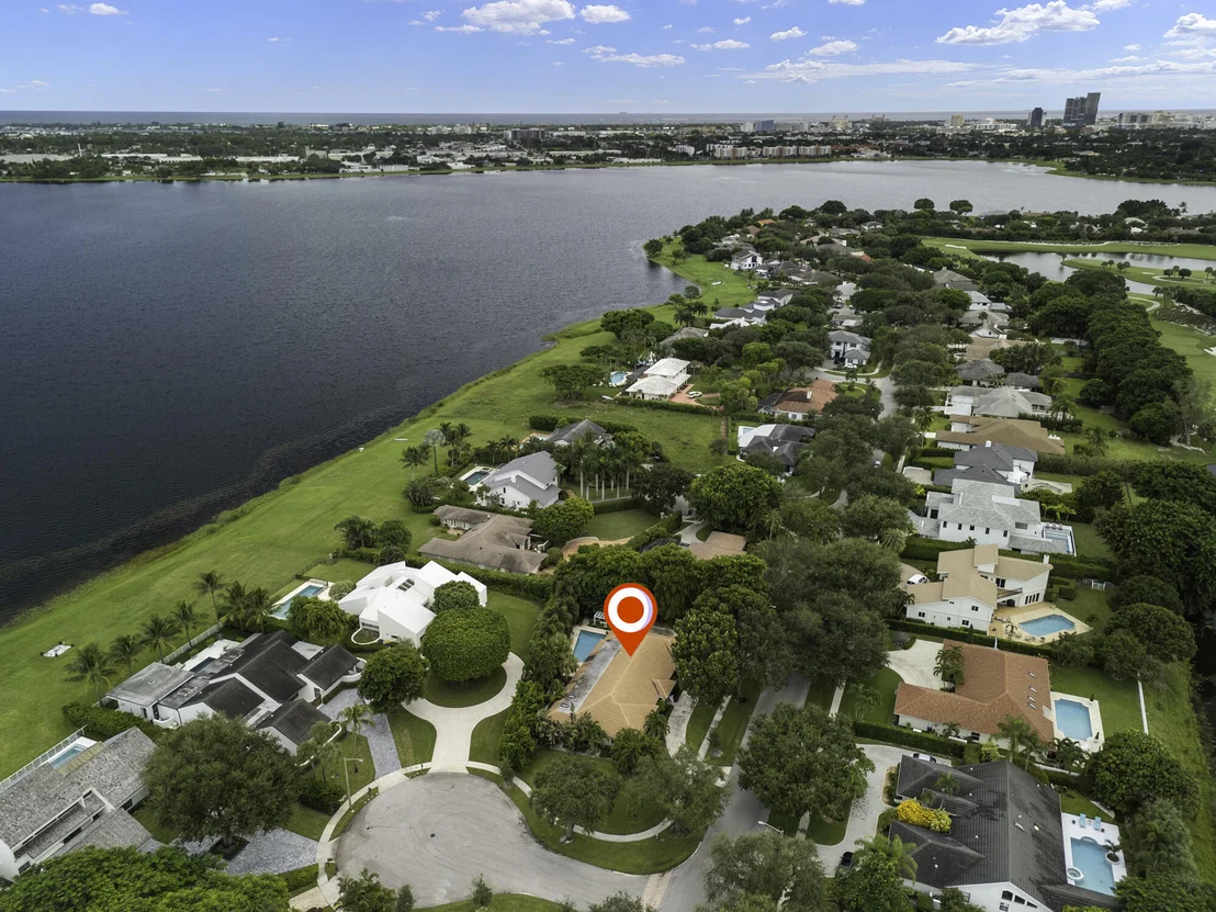 Photo of 2812 Embassy Drive