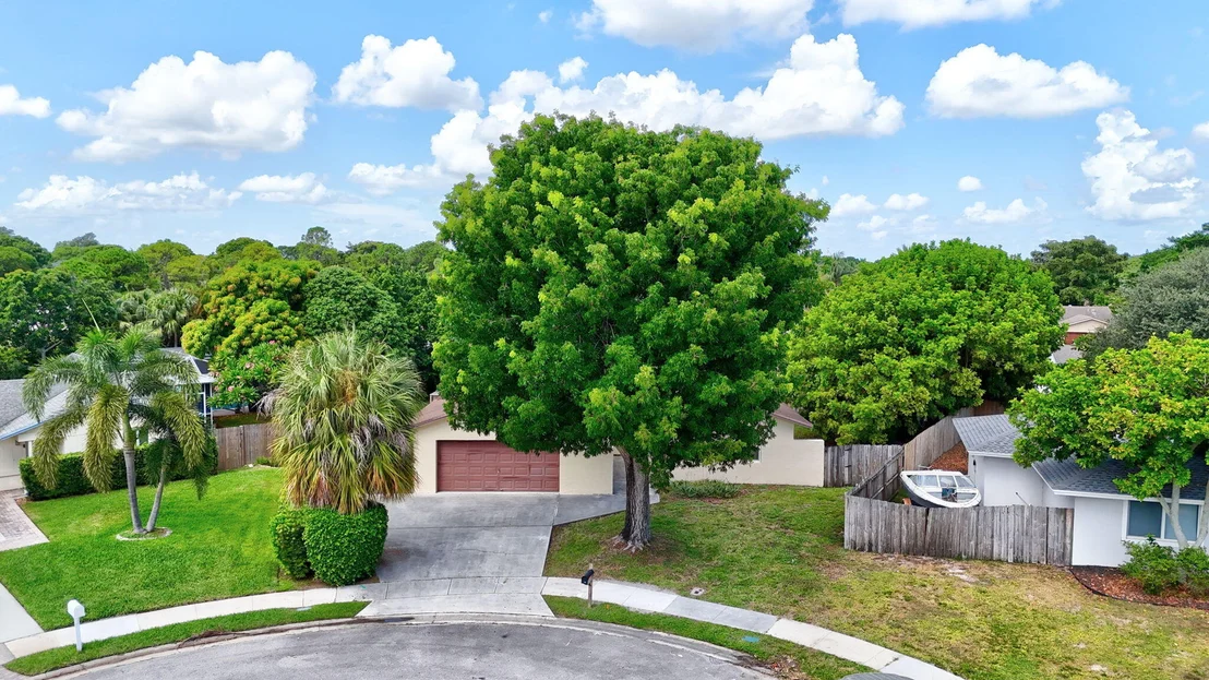 Photo of 8930 Saddlecreek Drive