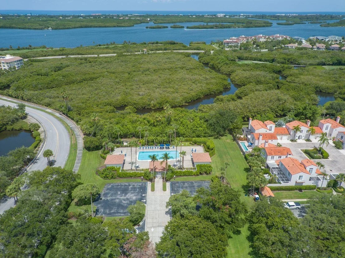 Photo of 2229 Falls Circle
