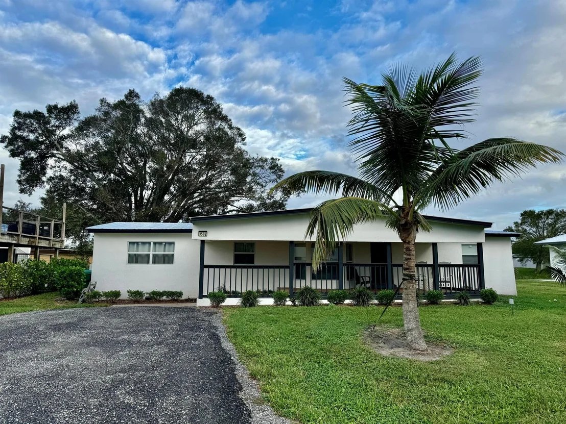 Photo of 3502 SE 18th Terrace