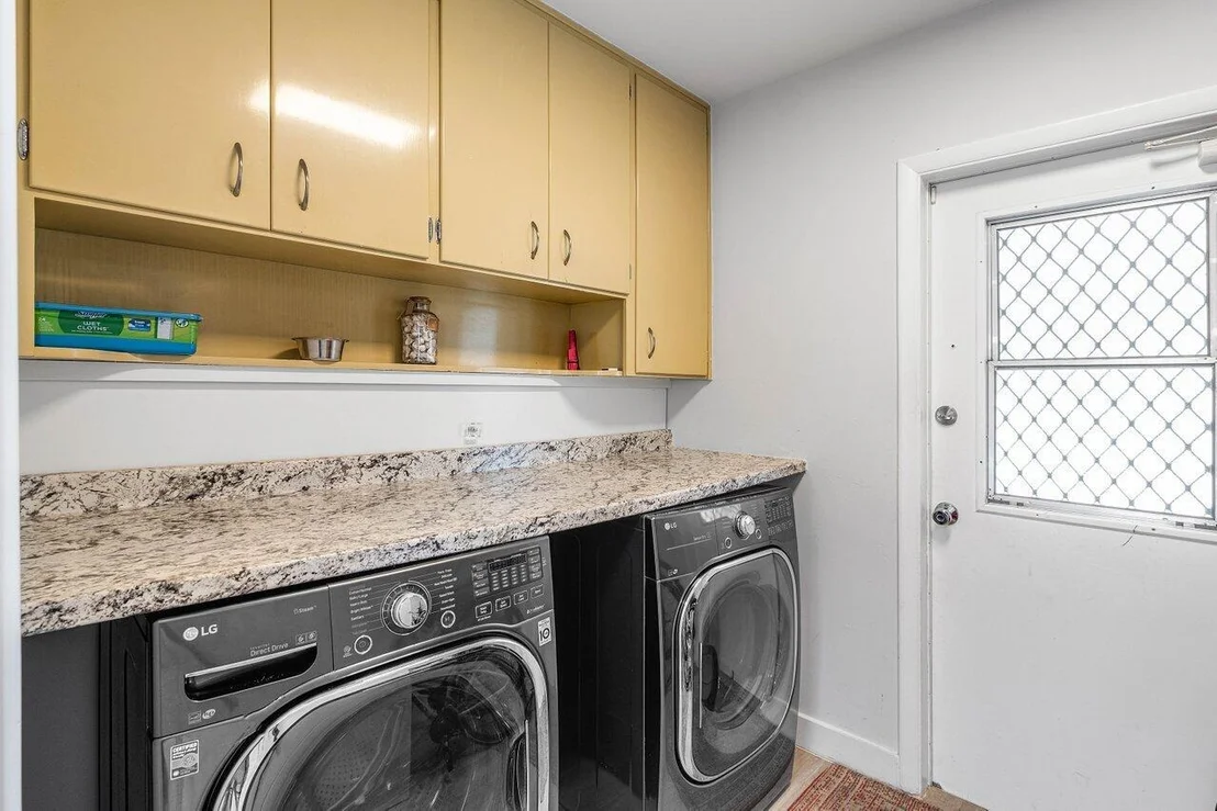 Photo of 900 Marble Way