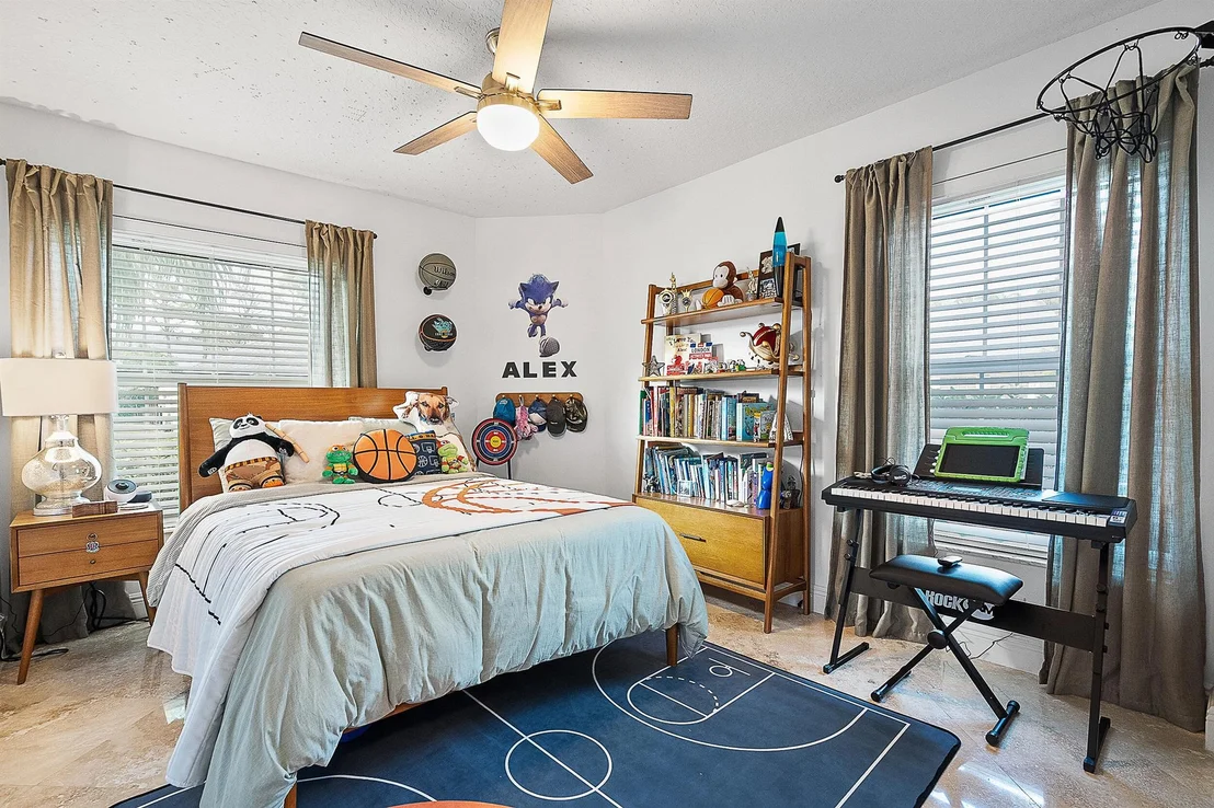 Photo of 227 Moccasin Trail