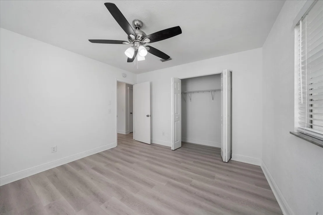 Photo of 421 Oak Street
