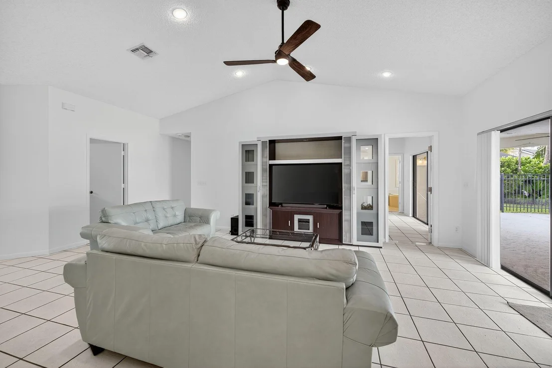 Photo of 3140 Old Orchard Road