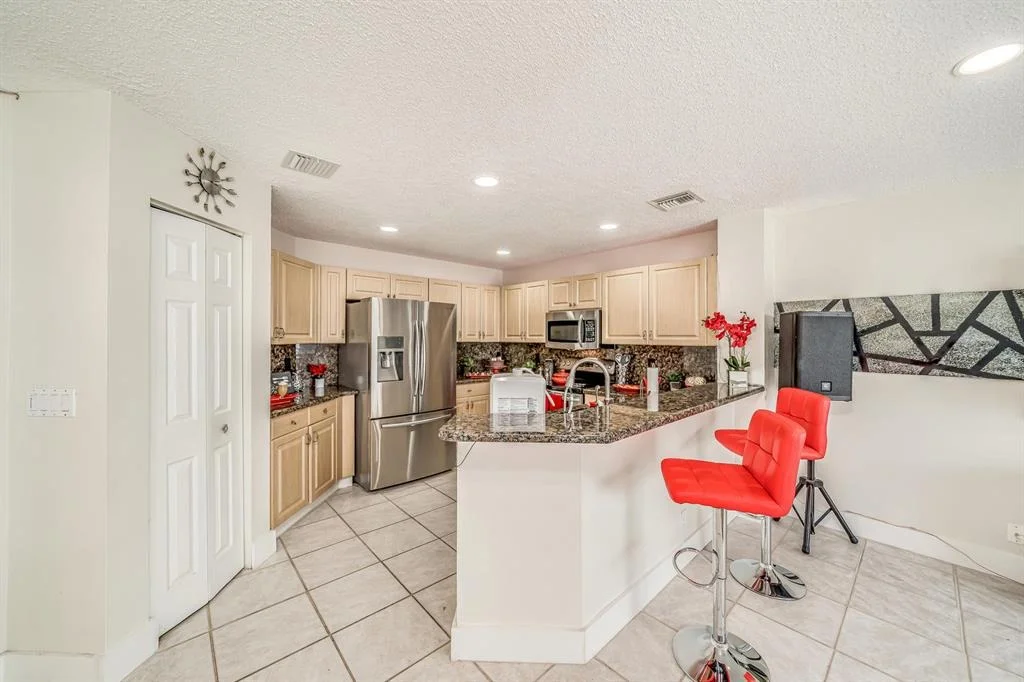 Photo of 3909 Crescent Creek Drive