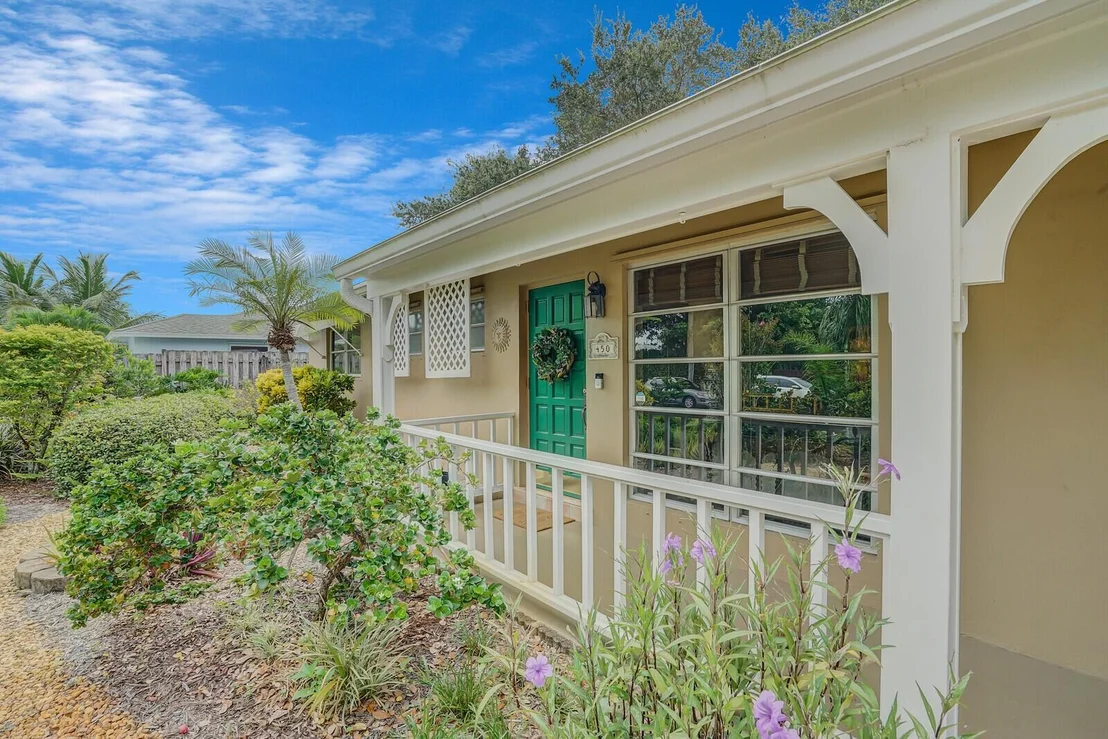 Photo of 450 Dover Road