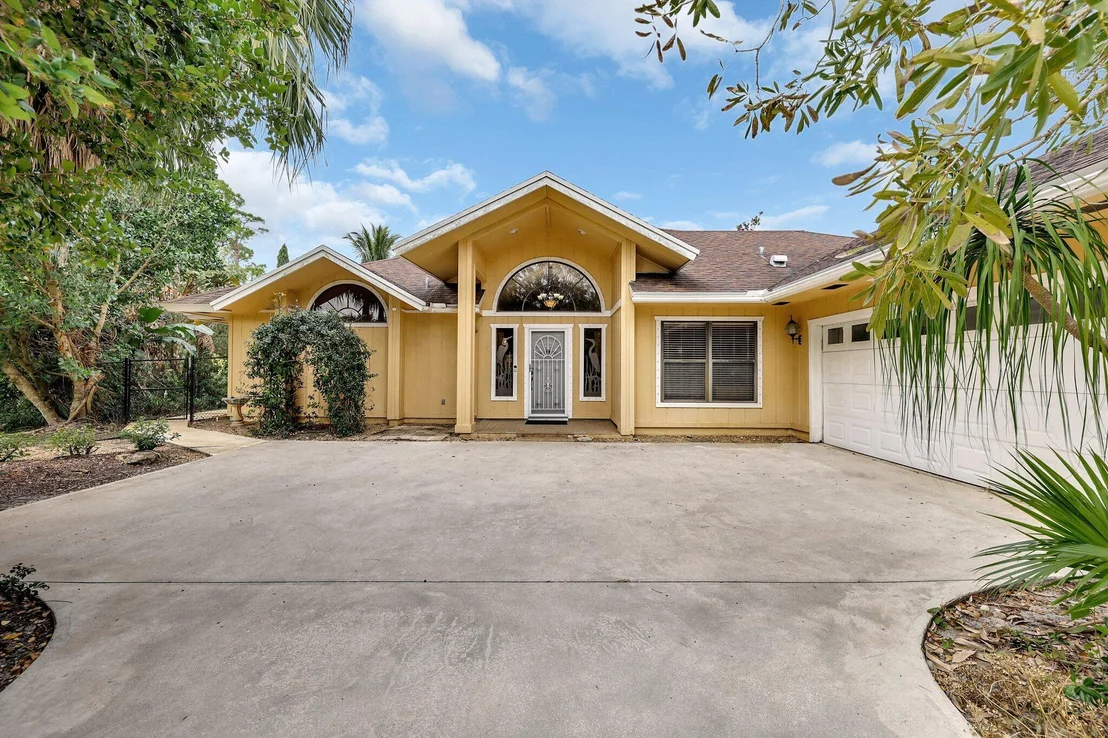 Photo of 1643 SW Gregor Way