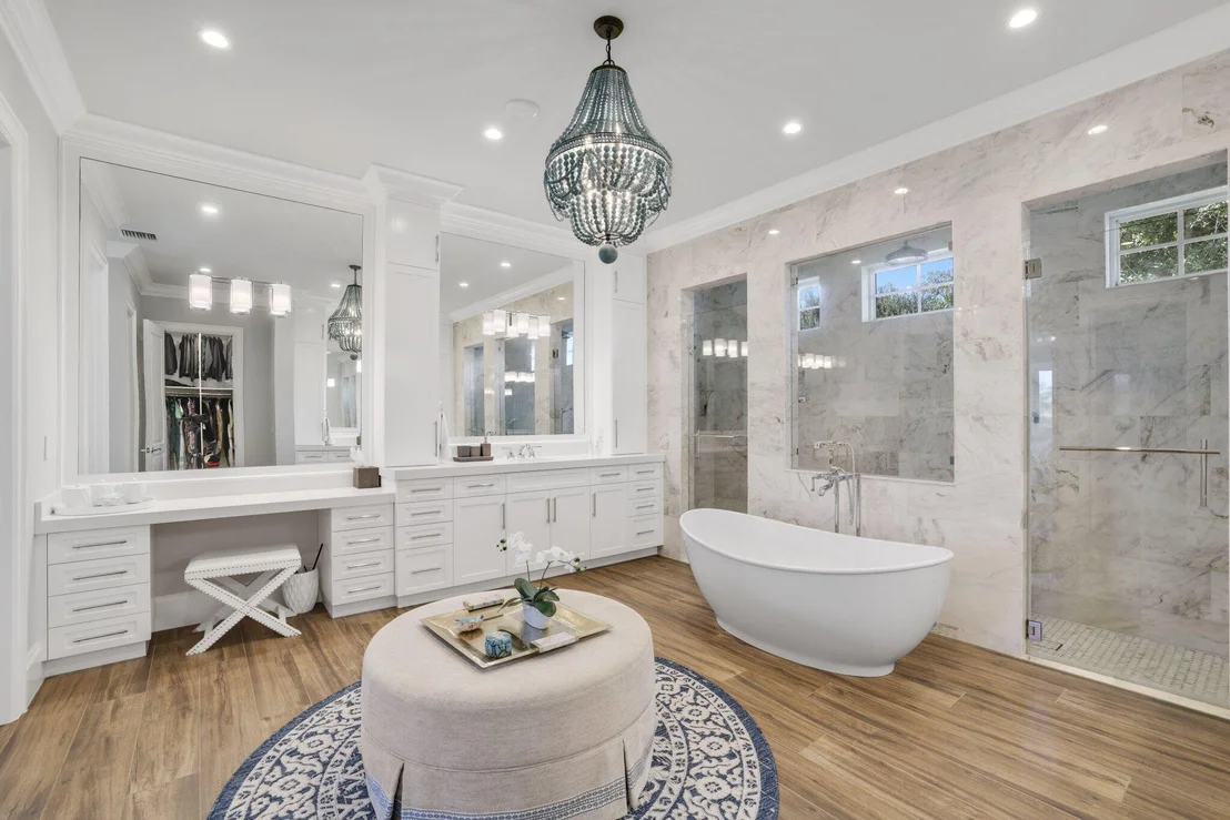 Photo of 3700 NE 24th Avenue