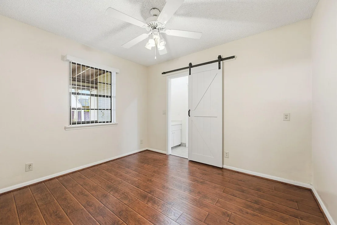 Photo of 708 Dixie Lane