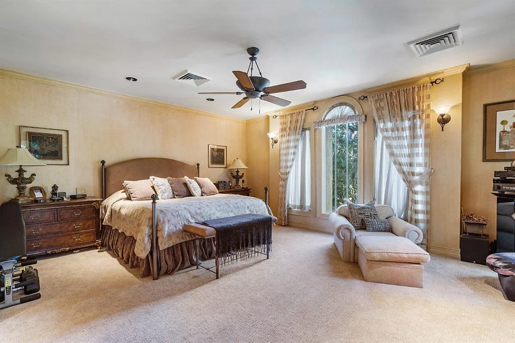 Photo of 719 N Ocean Boulevard