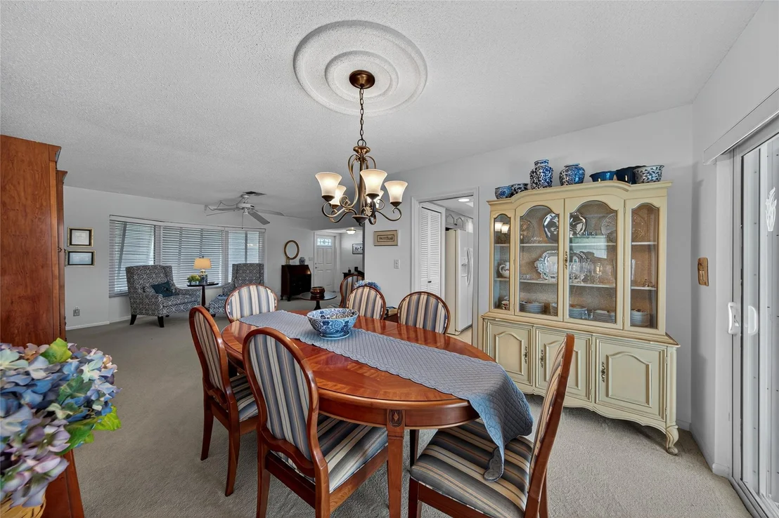 Photo of 630 SE 6th Avenue