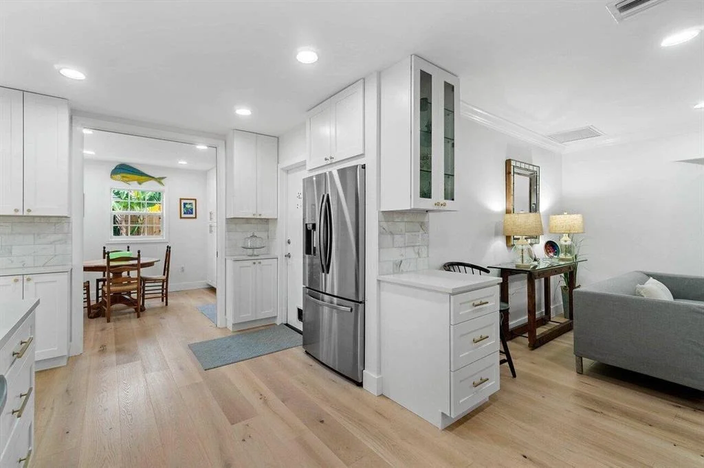 Photo of 827 NW 6th Drive