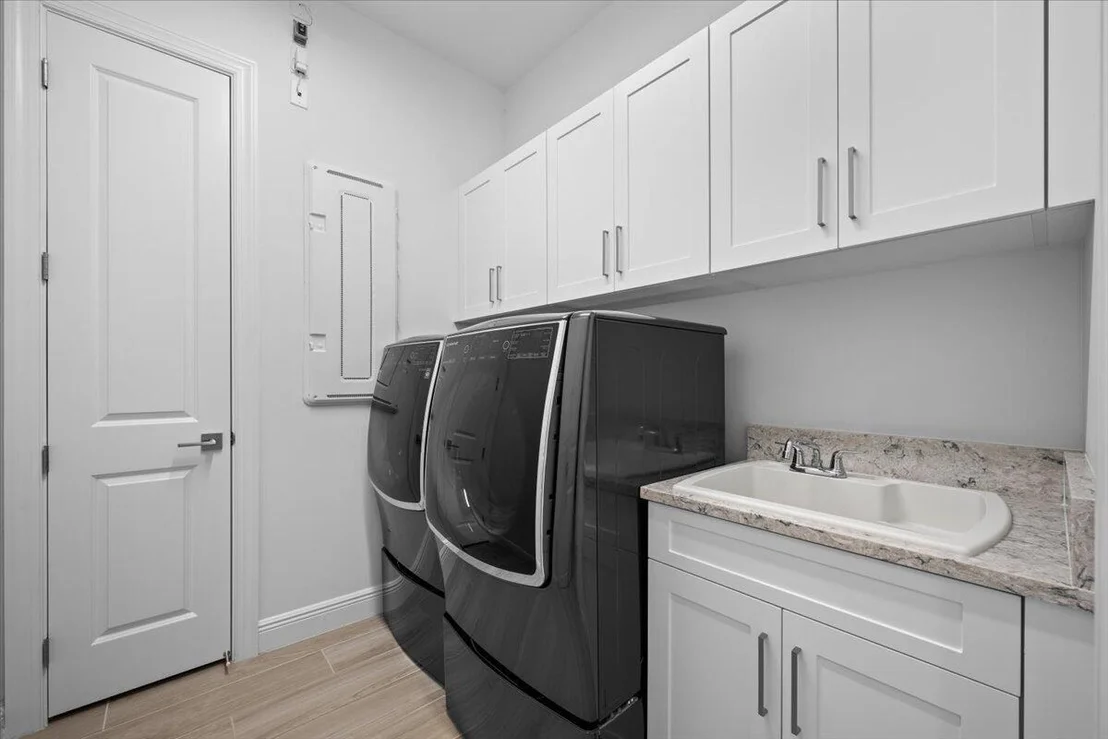 Photo of 9236 Crestview Circle