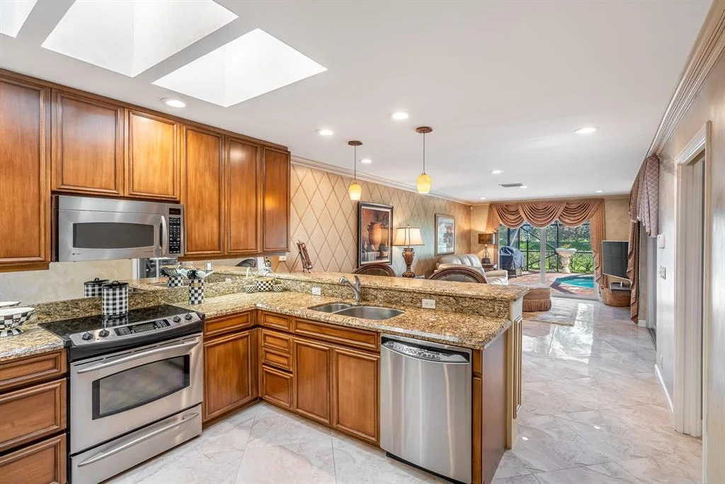 Photo of 5880 Pinebrook Drive