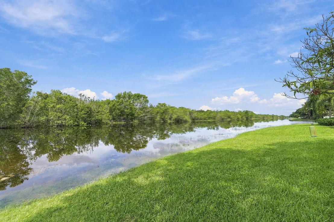 Photo of 1020 Lavender Circle
