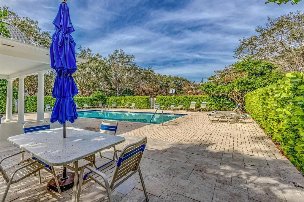 Photo of 185 Barbados Drive